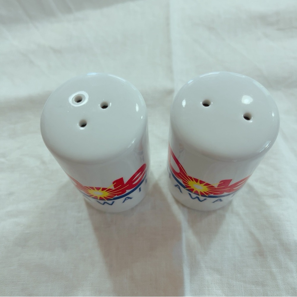 Salt & pepper shakers set - Picture 2 of 5